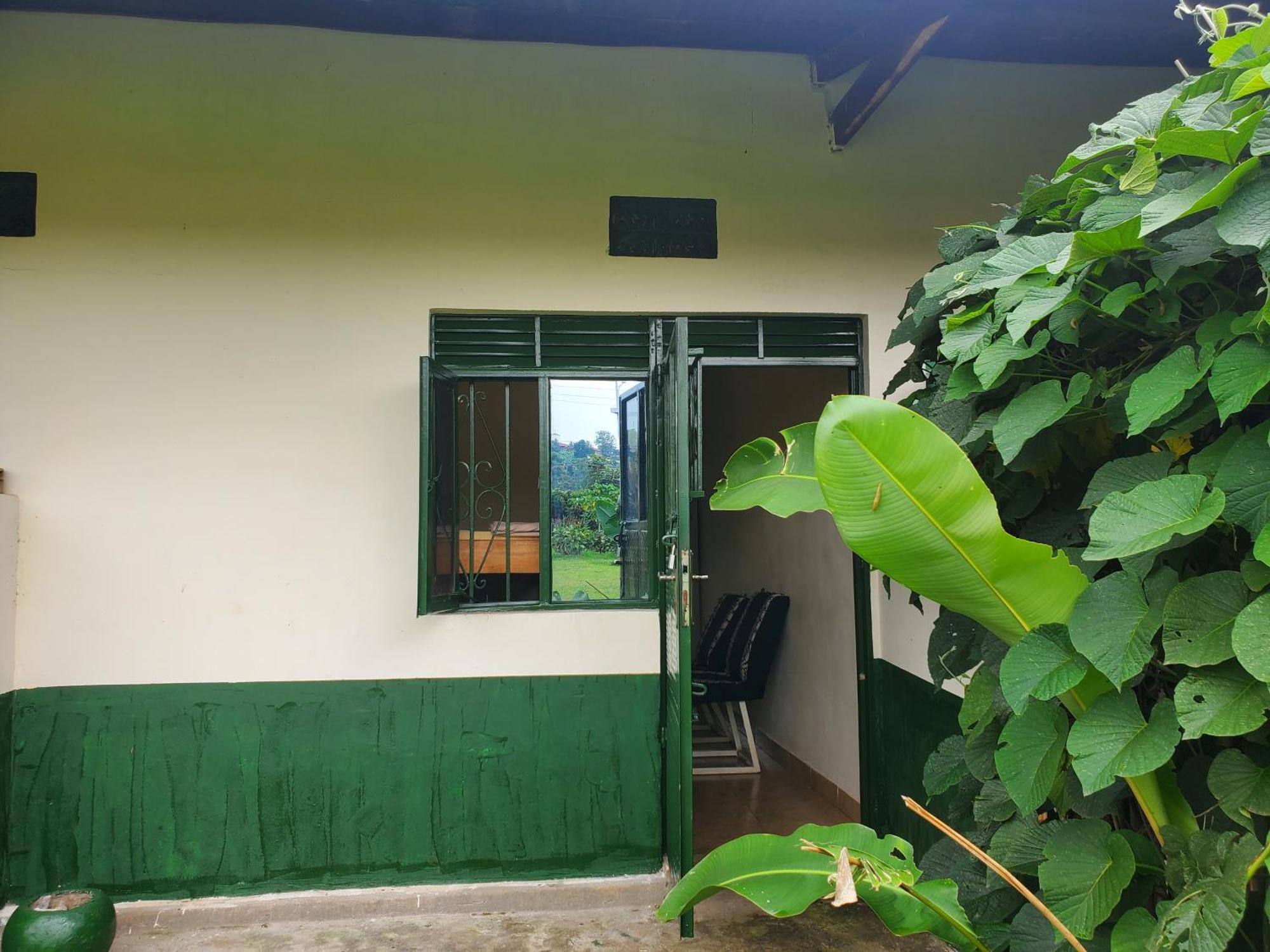 Gaia Eco Hub Bnb Fort Portal Dış mekan fotoğraf