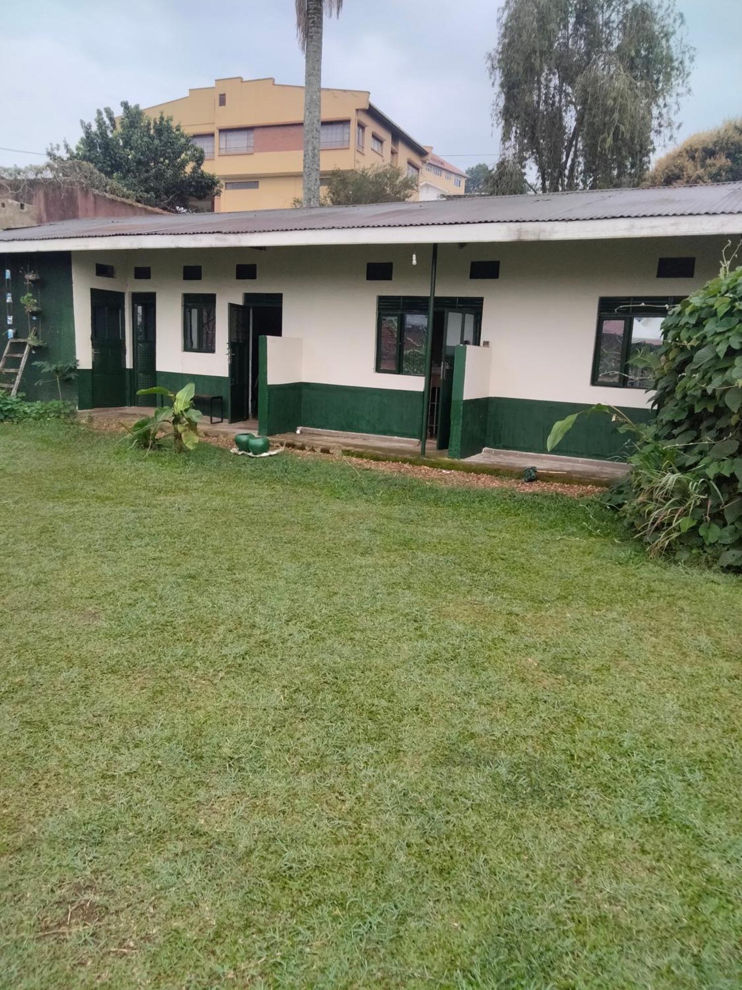 Gaia Eco Hub Bnb Fort Portal Dış mekan fotoğraf